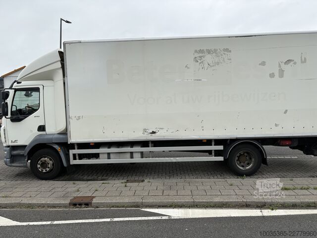 Vrachtwagen met bakwagen DAF LF 210 FA