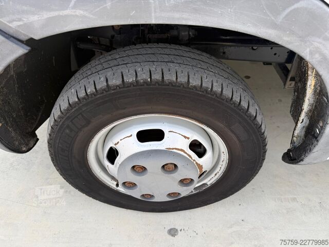 Furgon skrzyniowy Iveco Daily 35C12 Pritsche 4x2 Euro4