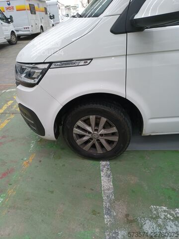Autorulotă Volkswagen California Océano 2022 | Automático | Techo elevable