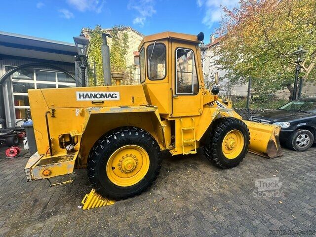 Колісний навантажувач Hanomag 22C Radlader