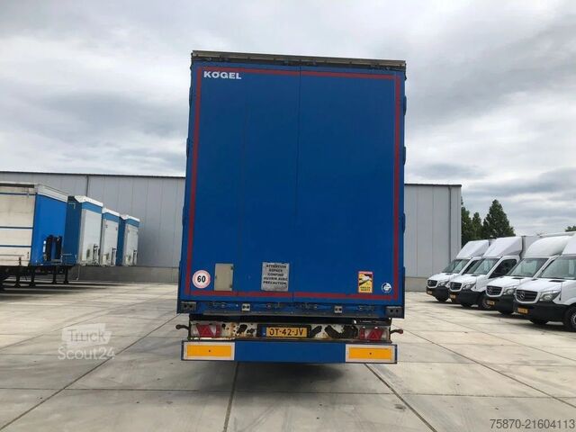 Συρόμενοι μουσαμάδες KOEGEL SCHUIFZEIL 3 ASSEN