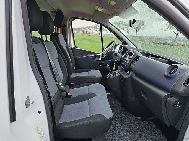 Transportul de călători OPEL VIVARO 1.6 L1 Combi 9p Airco