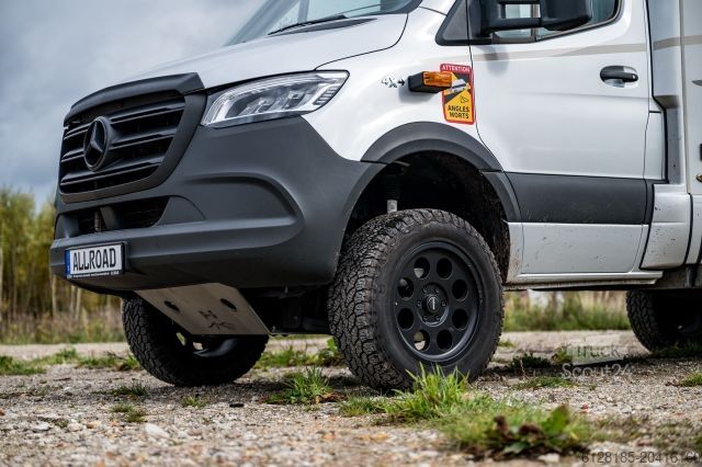 Напівінтегрований кемпер HYMER/ERIBA ML-T580 4x4 - MLT 580 mit Offroad Paket