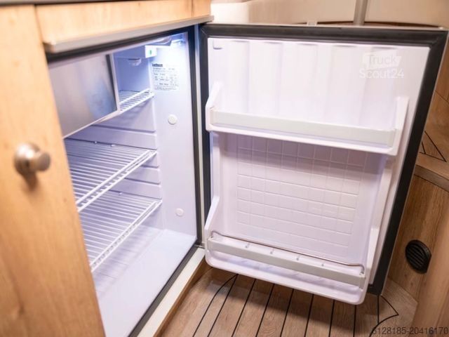 Kastenwagen Wohnmobil / Campervan MERCEDES-BENZ TAKLAMAKAN 4x4 Yacht auf Rädern, Innova Roadtrip