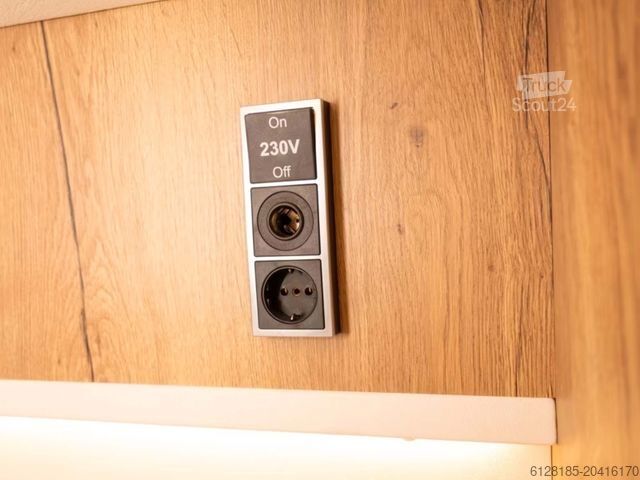 Kastenwagen Wohnmobil / Campervan MERCEDES-BENZ TAKLAMAKAN 4x4 Yacht auf Rädern, Innova Roadtrip