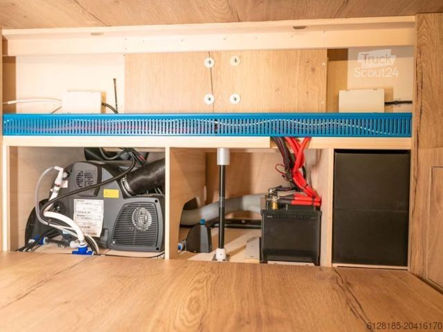 Kastenwagen Wohnmobil / Campervan MERCEDES-BENZ TAKLAMAKAN 4x4 Yacht auf Rädern, Innova Roadtrip