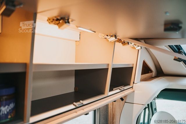 Teilintegriertes Wohnmobil EURAMOBIL Xtura XT 686 EF TOP Ausstattung AllRoad-Edition