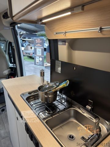 Campervan LMC Innovan Pure 600 Auto. RFK Markise