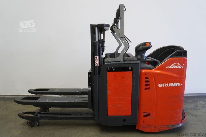 ручний штабелер Linde D 12 SP 133