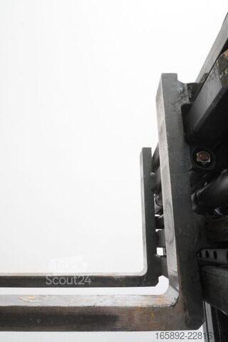 навантажувач Linde E 18 EVO 386-02