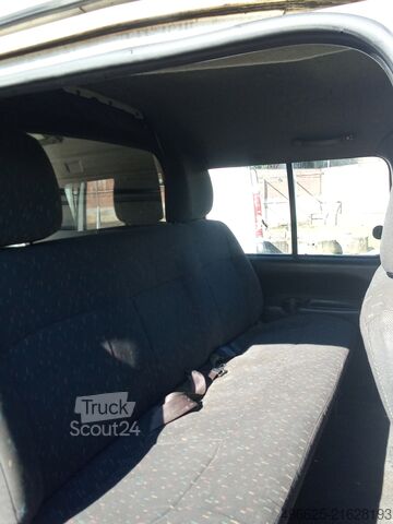 Altı kişilik kamyon Yhundai H1 H1 sei posti