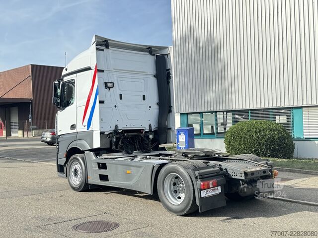 Standardni vlačilec Mercedes-Benz Actros 1845 LS Retarder Euro-6 Sehr gut