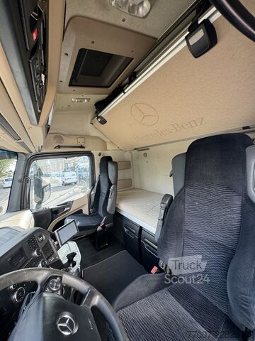 Standardni vlačilec Mercedes-Benz Actros 1845 LS Retarder Euro-6 Sehr gut
