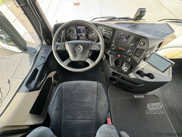 Standardni vlačilec Mercedes-Benz Actros 1845 LS Retarder Euro-6 Sehr gut