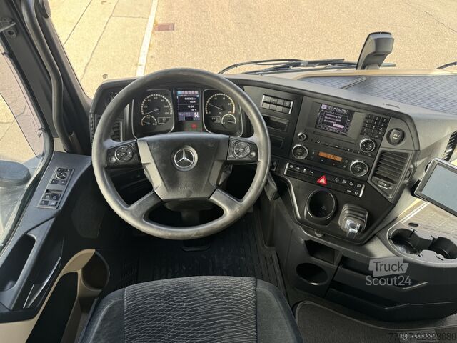 Standardni vlačilec Mercedes-Benz Actros 1845 LS Retarder Euro-6 Sehr gut