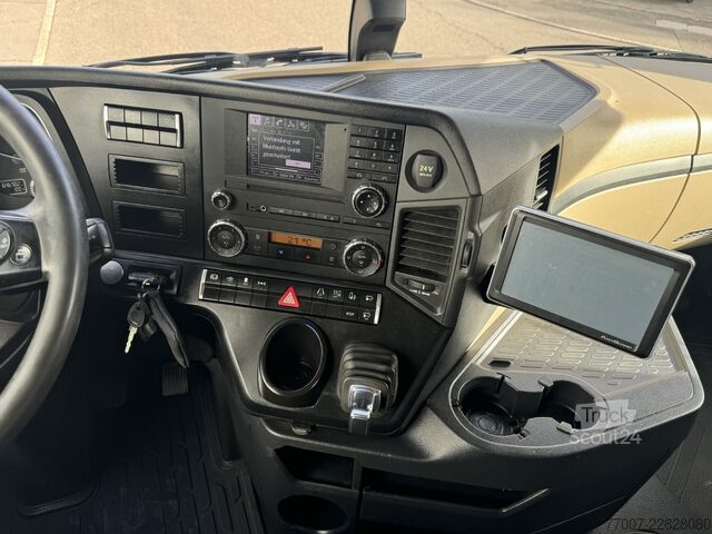 Standardni vlačilec Mercedes-Benz Actros 1845 LS Retarder Euro-6 Sehr gut