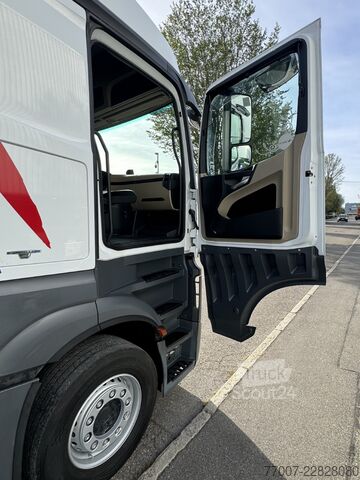 Standardni vlačilec Mercedes-Benz Actros 1845 LS Retarder Euro-6 Sehr gut