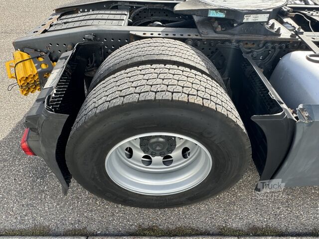 Standardni vlačilec Mercedes-Benz Actros 1845 LS Retarder Euro-6 Sehr gut