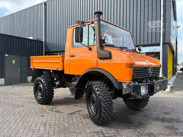 βαλίτσα UNIMOG 424 + 4X4 + BJ 1977 + MANUAL + 261666 KM + HYDR...