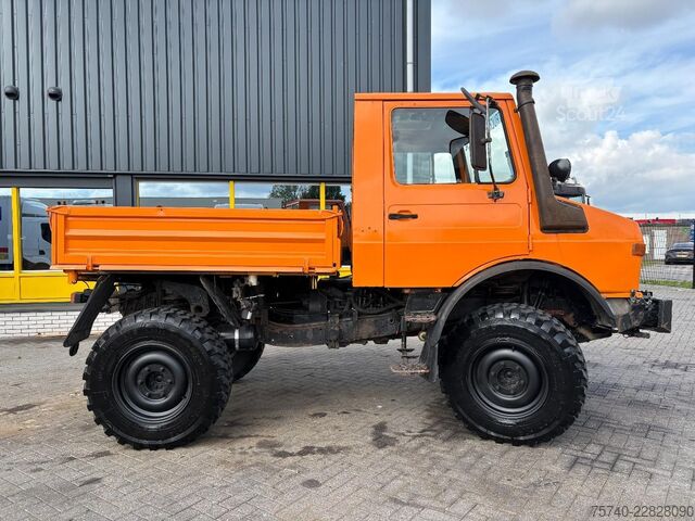 βαλίτσα UNIMOG 424 + 4X4 + BJ 1977 + MANUAL + 261666 KM + HYDR...