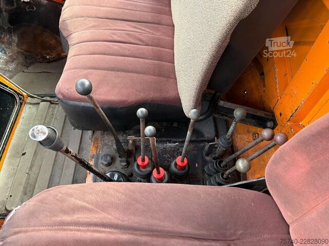 βαλίτσα UNIMOG 424 + 4X4 + BJ 1977 + MANUAL + 261666 KM + HYDR...