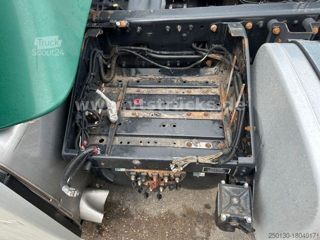 Véhicule tracteur volume MAN TGX 18.360 4x2 *DEFEKT*