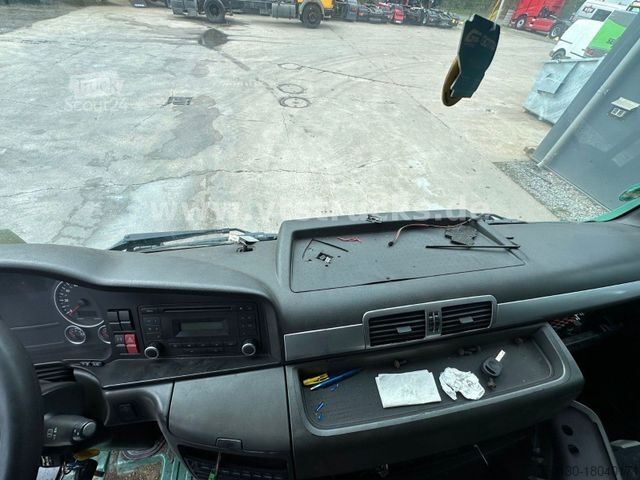 Véhicule tracteur volume MAN TGX 18.360 4x2 *DEFEKT*