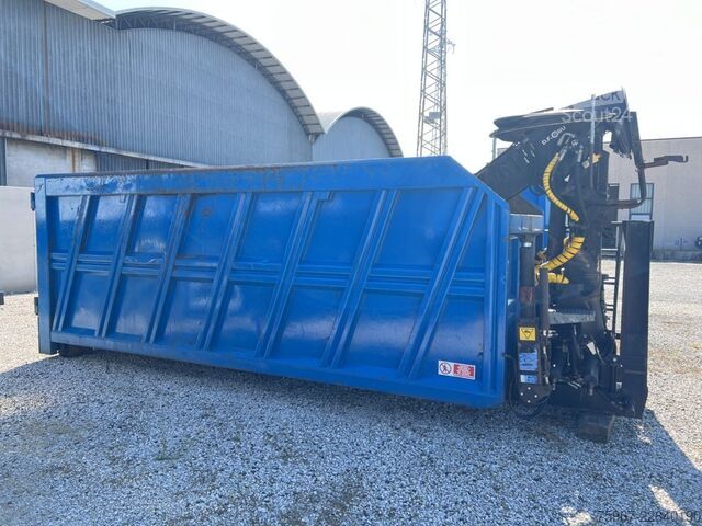 Hákový nosič kontejnerů SCANIA 164 G 580