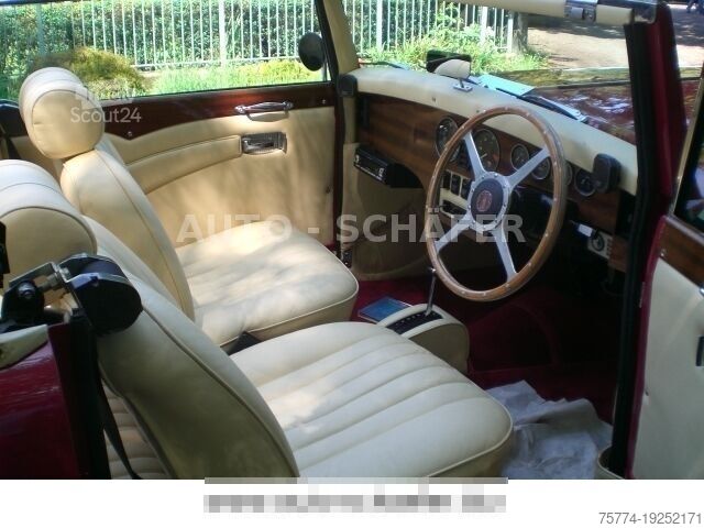 Фургон JAGUAR ATLANTIS 4.2/Cabrio