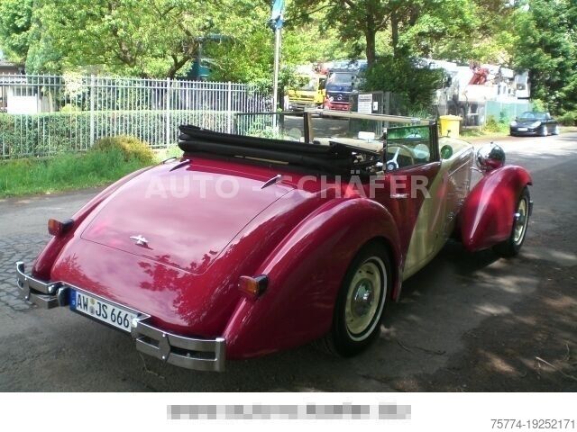 Фургон JAGUAR ATLANTIS 4.2/Cabrio