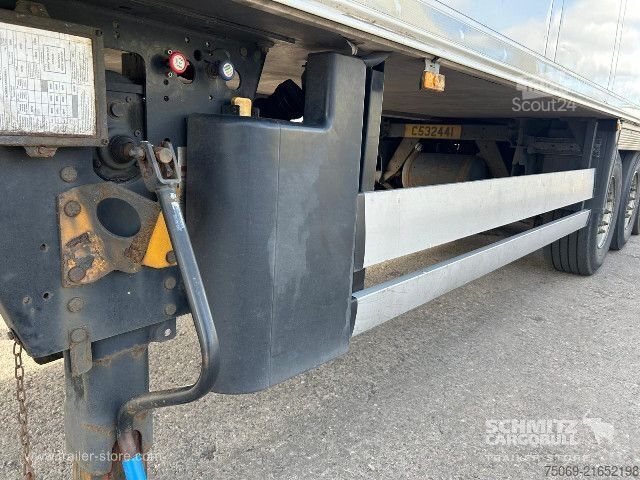 Reefer semitrailer Schmitz Cargobull Reefer Multitemp Taillift