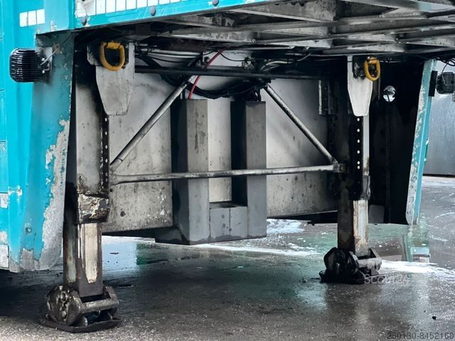 Naczepa do transportu bydła PEZZIOLI 3.Stock Cattle-Cruiser Hals+Tiefbett Typ2