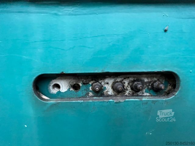 Naczepa do transportu bydła PEZZIOLI 3.Stock Cattle-Cruiser Hals+Tiefbett Typ2