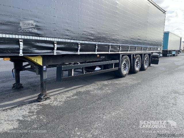 Atvira puspriekabė su tentu Schmitz Cargobull Semitrailer Curtainsider Coil