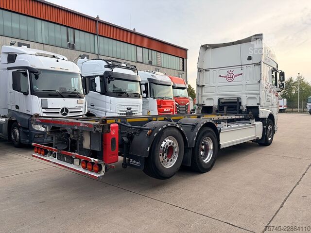 Mainomas kėbulo sunkvežimis DAF XF 530 FAN  / LENK+LIFT / 1.HD / STAND * ALCOA