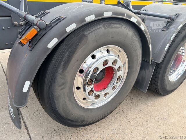 Mainomas kėbulo sunkvežimis DAF XF 530 FAN  / LENK+LIFT / 1.HD / STAND * ALCOA