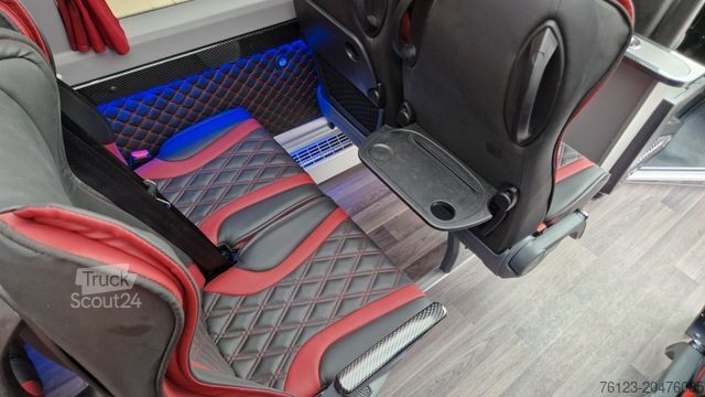 Kleinbus MERCEDES-BENZ 519 und 517 Glasdach XXL 20 Sitze Stock