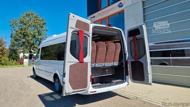 Minibus MERCEDES-BENZ 2 x 517 Lord Comfort XXL Lagerfahrzeug 23 SS