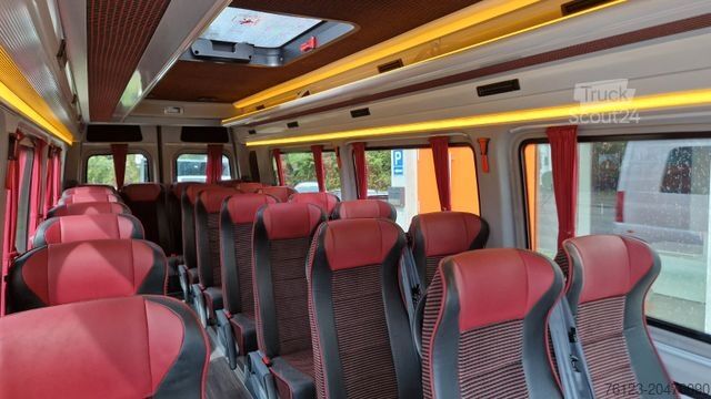 Minibus MERCEDES-BENZ 2 x 517 Lord Comfort XXL Lagerfahrzeug 23 SS