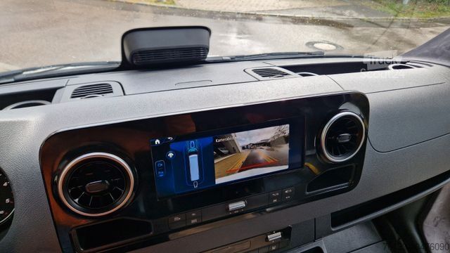 Kleinbus MERCEDES-BENZ 2 x 517 Lord Comfort XXL Lagerfahrzeug 23 SS