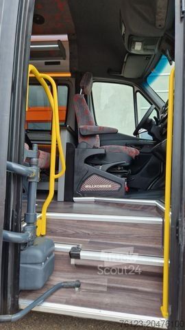 Kleinbus MERCEDES-BENZ Sprinter 415 ,19 SS Lagerfahrzeug in Stock