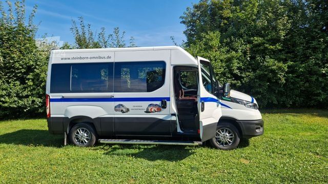 Microbuz IVECO Daily C35 M1 9 Sitzer sauberes Fahrzeug