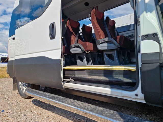Kleinbus IVECO Daily C35 M1 9 Sitzer sauberes Fahrzeug