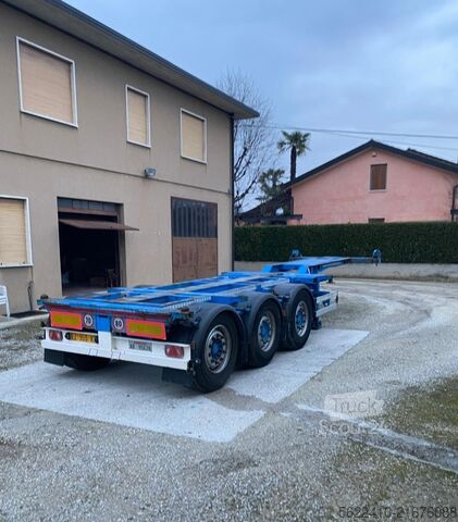 Semiremorcă cu caroserie interschimbabilă PIACENZA S38R2J