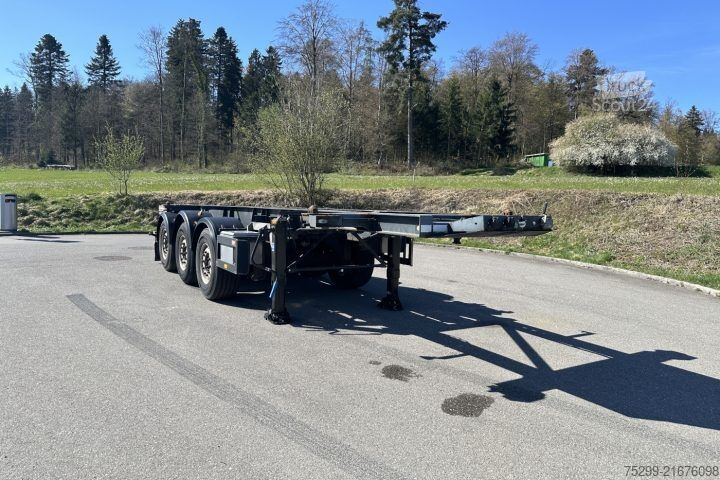 Swap body semitrailer Schwarzmüller SPA 3/E Containertransport / Swiss-Vehicle