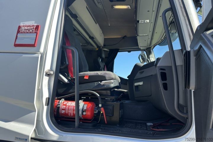 Standardni tegljač Renault T460 4x2 Retarder / Swiss-Vehicle