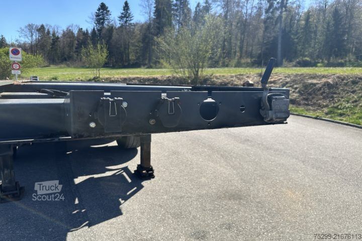 Swap body semitrailer Schwarzmüller SPA 3/E Containertransport / Swiss-Vehicle