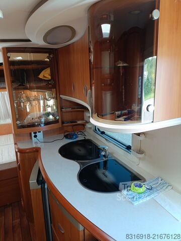 Caravana Hobby Excellent 440SF