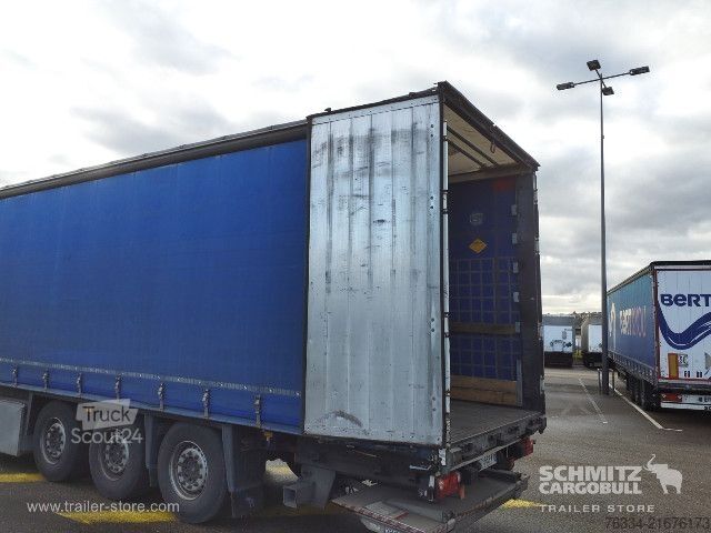 Semi-remorque bâchée Schmitz Cargobull Semitrailer Curtainsider Standard Hayon