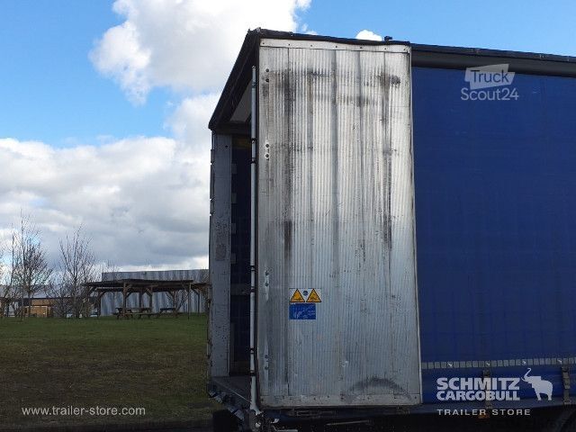 Semi-remorque bâchée Schmitz Cargobull Semitrailer Curtainsider Standard